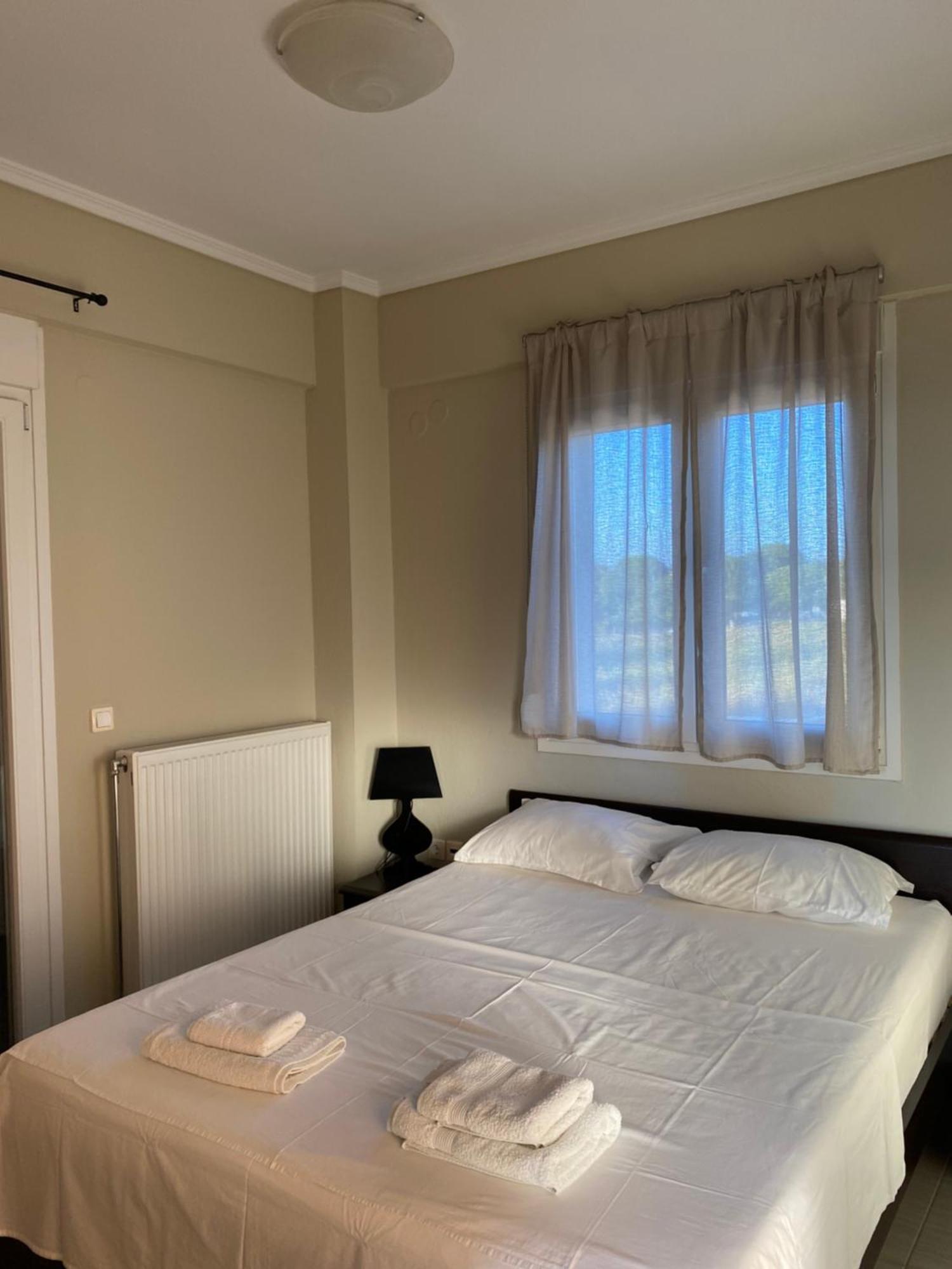 Vasilia Apartment Неа Ираклия Екстериор снимка